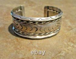 CLASSIC! Vintage Navajo Sterling Silver STAMPED DESIGN Bracelet