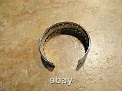 CLASSIC! Vintage Navajo Sterling Silver STAMPED DESIGN Bracelet