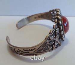 Maisels Vintage Navajo Indian Sterling Arrows Dragons Breath Opal Cuff Bracelet