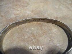 SPLENDID! Vintage Navajo Carinated Sterling Silver STAMPED DESIGN Bracelet