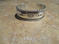 SUBSTANTIAL Vintage Navajo Sterling Silver STAMPED BIRD Design Bracelet