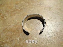 SUBSTANTIAL Vintage Navajo Sterling Silver STAMPED BIRD Design Bracelet