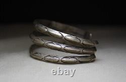 Vintage Native American Navajo Sterling Silver Split Shank Bracelet Large Size