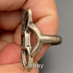 Vintage Navajo Indian Bow Guard Ketoh Sandcast Silver Ring Size 8.25
