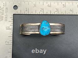 Vintage Navajo Indian Turquoise Sterling Silver Bracelet Cuff 7