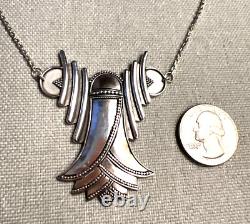 Vintage Sterling Necklace with Lg Pendant Beautiful Indian / Navajo 18.48 gr
