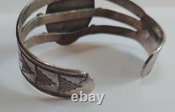 Weighty Vintage Navajo Indian Stampwork Silver Petrified Wood Cuff Bracelet