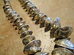22 GEM ! Collier vintage en argent sterling navajo avec perles en forme de soucoupe graduées