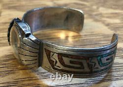 Bracelet Montre Vintage Navajo Indien en Argent avec Incrustation de Turquoise et de Corail
