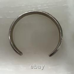 Bracelet manchette en argent sterling avec motif de poinçonnage amérindien Navajo vintage