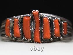 Bracelet manchette en argent sterling et corail amérindien Navajo vintage