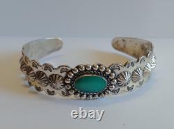 Bracelet manchette en argent sterling et turquoise de l'ère vintage Fred Harvey des Indiens Navajo