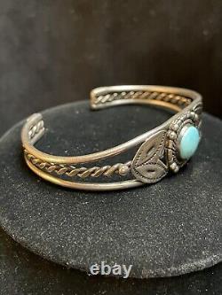 Bracelet manchette vintage en argent sterling Navajo avec feuille en turquoise