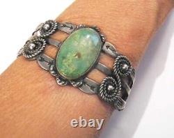 Bracelet manchette vintage en turquoise verte estampillée en argent sterling de la tribu Navajo