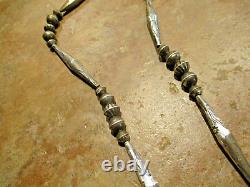 Collier de perles en argent sterling Navajo vintage plus ancien avec une conception alternative de 27 perles