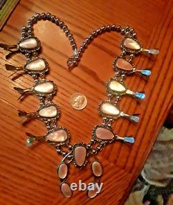 Collier vintage de fleur de courge Navajo - Coquillages rares en nacre rose énorme