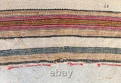 Couverture rayée vintage des Indiens Navajos Ancien tapis indien