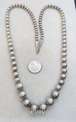 Perles Navajo vintage en argent sterling du sud-ouest, longueur graduée de 30 pouces.