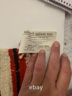Tapis Navajo vintage de la salle indienne Russell Foutz en Arizona tissé par Sarah Lee