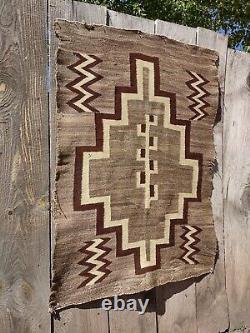 Tapis de l'épaule en laine Navajo antique Tissage pictural amérindien