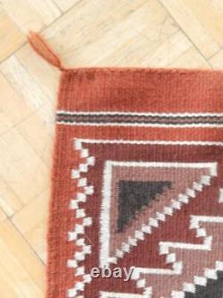 Tissage / tapisserie régionale indienne Navajo vintage 21 1/4 x 25 1/2, impeccable